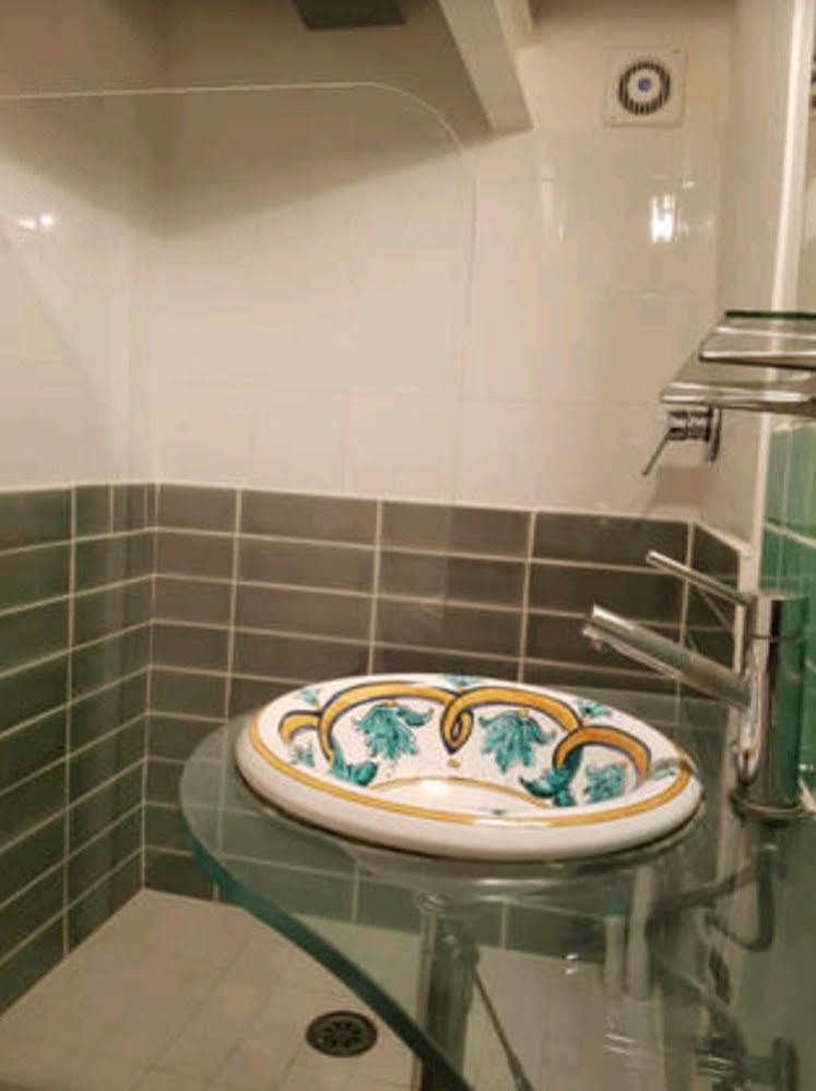 נאפולי Flat Tribunali מראה חיצוני תמונה