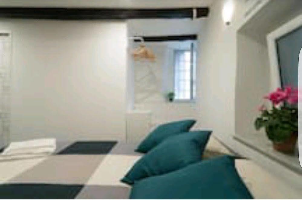 נאפולי Flat Tribunali מראה חיצוני תמונה